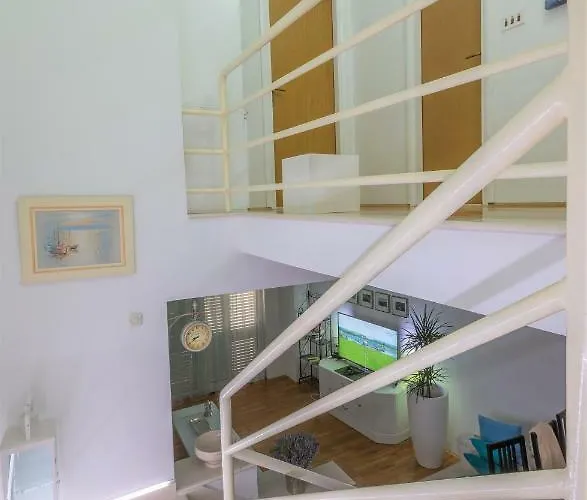 شقة Andor - Lux, Two Beautiful Terraces With Sea & Sunset View *