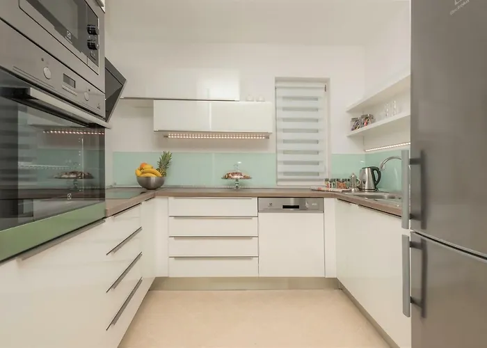 شقة Andor - Lux, Two Beautiful Terraces With Sea & Sunset View *