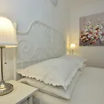 Apartment Andor - Lux, Two Beautiful Terraces With Sea & Sunset View Makarska