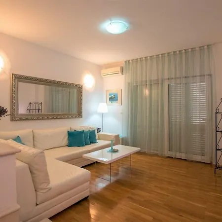 アパート Andor - Lux, Two Beautiful Terraces With Sea & Sunset View *